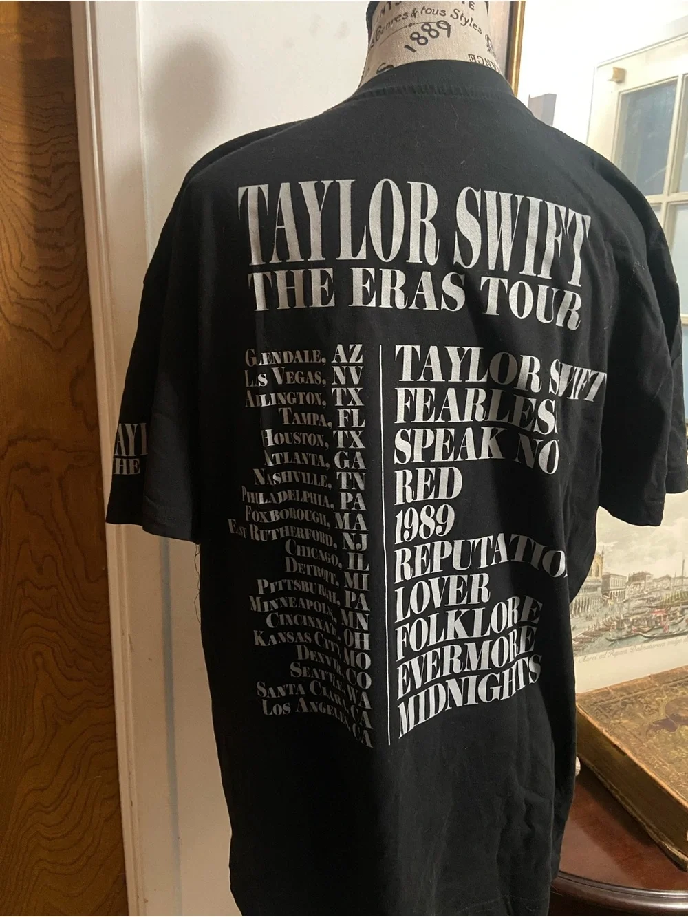 Taylor Swift Black Eras Tour Graphic Tee - Picture 2 of 4